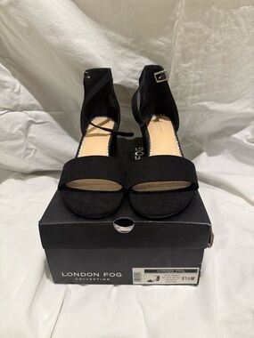 London Fog Black Women's Sandals